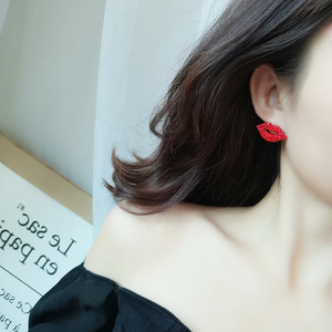 韩国性感烈焰红唇耳钉女防过敏嘴唇耳环夸张个性时尚耳饰气质耳坠