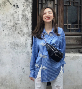 亲妈~乌丫播芬2021秋条纹不对称复古斜门襟盘扣衬衫uy132c1114