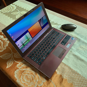 二手sony索尼vpcz2   13寸高分屏幕笔记本电脑 i7 金色经典收藏版