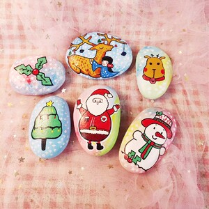 手绘鹅卵石头画圣诞节成品创意diy彩绘卡通摆件生日礼物圣诞老人