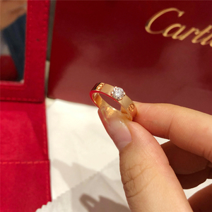 代购cartier 卡地亚戒指 23分钻石 18k玫瑰金 love经典款求婚钻戒