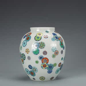 精品雍正官窑斗彩皮球花罐古董古玩收藏家居复古摆件晚清小官窑