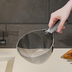 家用厨房摔不破水勺加深加厚长柄塑料大号创意透明舀水瓢洗头舀子