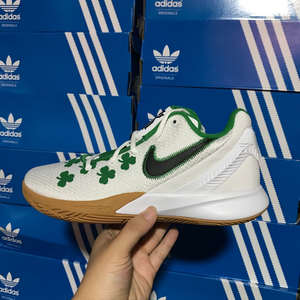 nike kyrie flytrap 2 欧文简版低帮凯尔特人篮球鞋ao4438-102