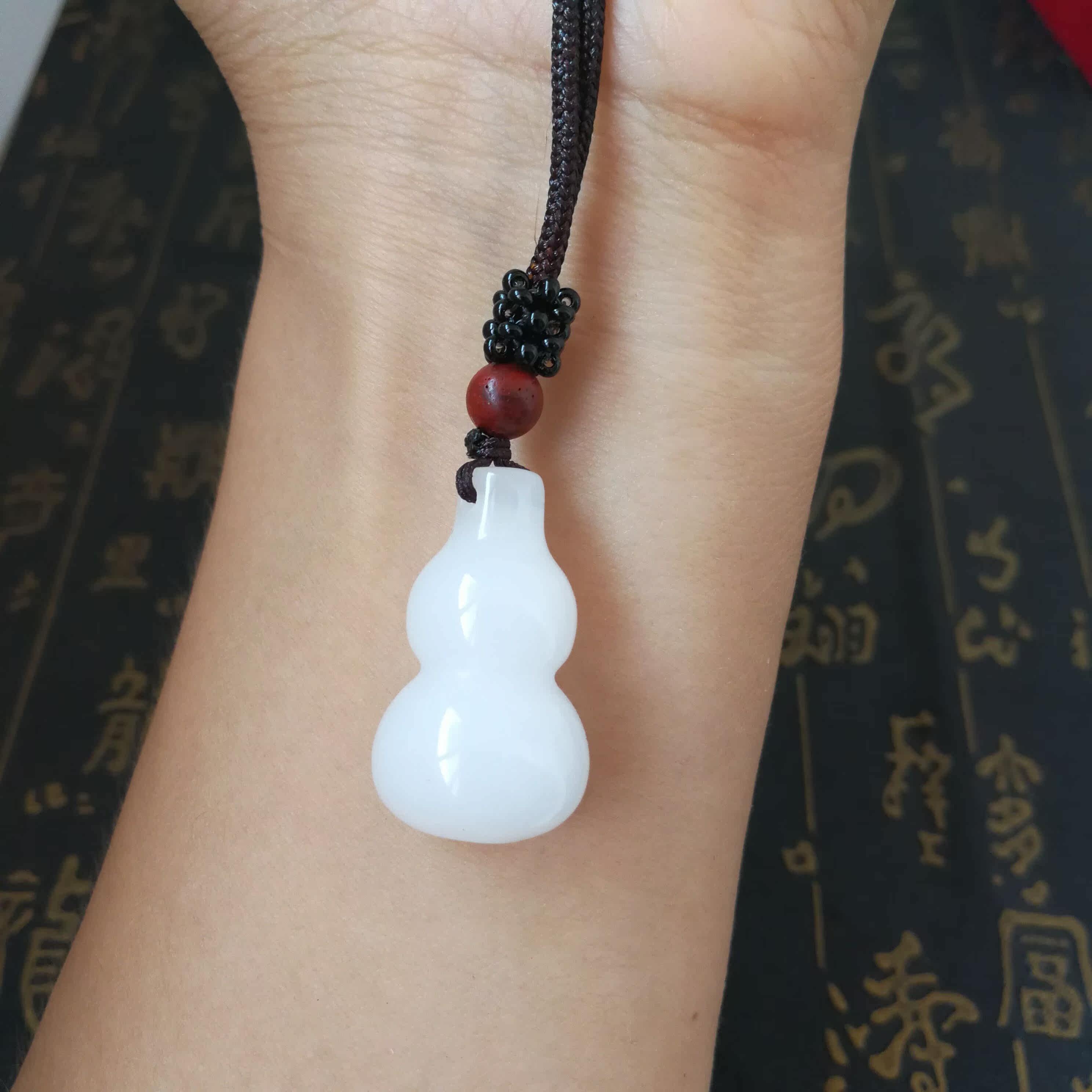 玉胡芦吊坠新疆和田葫芦吊坠羊脂白籽料葫芦男女款项链坠石吊坠