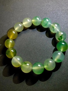 翡翠珠链手串 高冰黄加绿珠子手串 直径12-13.3mm 15颗