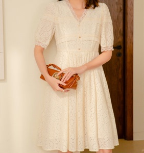 如缤 rubin2022夏季新款女装纯色v领短袖高腰连衣裙 6h22l61273