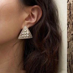 小众设计s925几何三角重工铆钉耳环民族风银饰立体高级感时髦耳环