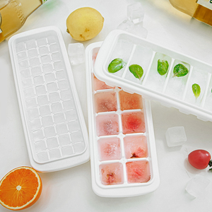 日本进口创意冰块塑料模具家用冻冰格冰箱方形制冰带盖辅食盒冰格