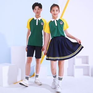 三年级学生校服裙