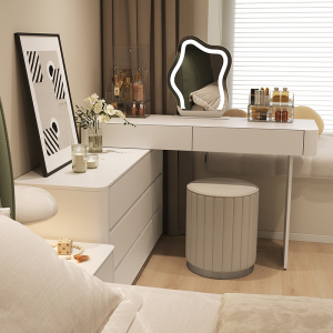 卧室的梳妆台简约