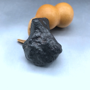 平云阁新疆阜康五彩湾精品硅化铁石陨石天然原石挂件吊坠料-7