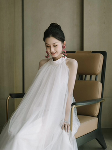 新中式晨袍新娘结婚敬酒服订婚连衣裙白色挂脖婚后便装回门晚礼服