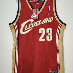 美版正品 lbj勒布朗詹姆斯 酒红色骑士队客场元年sw球衣全新吊牌