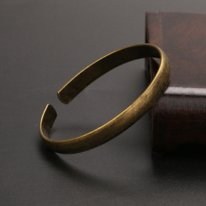 复古黄铜贵妃手镯女士开口铜镯子纯铜做旧古代铜饰品手环礼品收藏