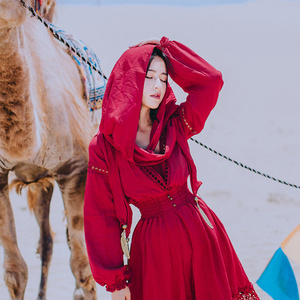茶卡盐湖旅游裙子红色连衣裙女三亚海边度假民族风沙滩裙沙漠红裙