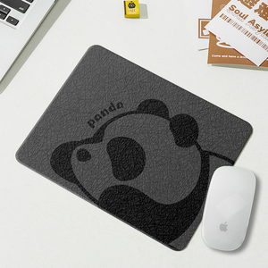 黑白熊猫硬质鼠标垫小号方形便携办公桌垫女生笔记本电脑滑鼠垫子