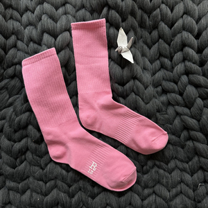 外贸袜子女士中筒袜纯棉运动袜中长筒少女可爱漂亮粉红色袜子短袜