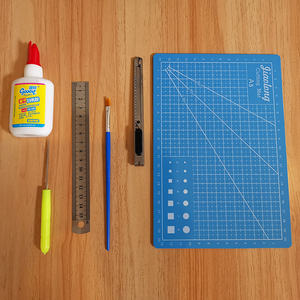 纸模制作工具推荐美工刀笔刷白乳胶钢尺划线笔笔刀切割垫