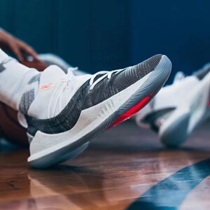 under armour curry 5 安德玛 ua 库里5  低帮耐磨篮球鞋 3020657