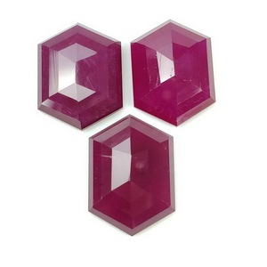 翻箱猫03 红宝石 51.80ct杨梅色六角形多面玫瑰切割裸石三颗 x037