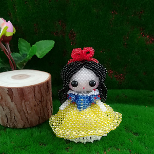 满68元包邮手工串珠成品卡通娃娃包包钥匙挂件～白雪公主