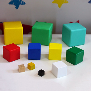 彩色正方体实木积木木制棋子立方体小方块幼儿园数学立体几何教具