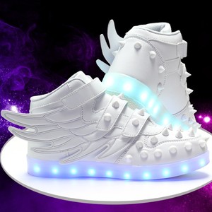 儿童演出服 铆钉LED七彩发光鞋 舞台演出表演闪光 USB充电 荧光鞋