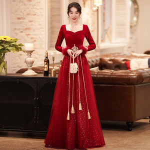 敬酒服新娘酒红色冬天加绒加厚长袖结婚显瘦订婚晚礼服女回门便装