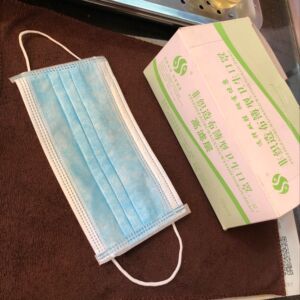 现价包邮 一次性三层熔喷布加厚口罩 过滤纸民用学生成人量大从优