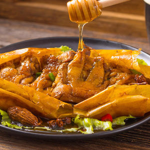 广西梧州特产新粤西楼纸包鸡125g休闲零食小吃卤味鸡肉熟食下酒菜