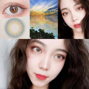 虹膜蓝美瞳自然