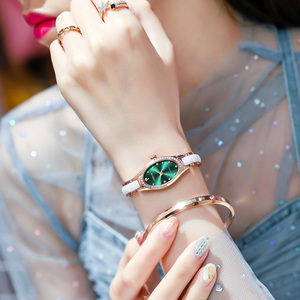 手表女士正品名牌小表盘高级感小绿表手镯项链礼盒套装官方原装