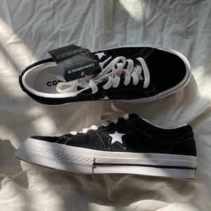 匡威one star74 黑色翻毛皮麂皮男鞋女鞋 158369c