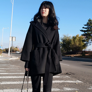 黑色毛呢外套2020秋冬新款韩版呢子大衣赫本风小矮个子短款女装