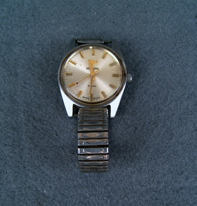 华宝斋古玩--老北极星手表--大开门