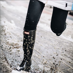 呛口小辣椒时尚白领猎人女高筒搭扣水鞋马靴纯色低跟防滑水鞋套鞋