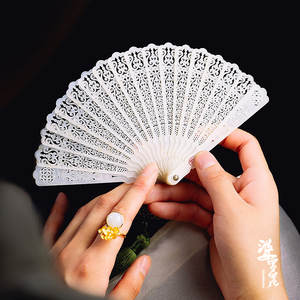 原创扶摇扇和田玉青海老料白玉一细黑青碧玉实用器文人扇折扇