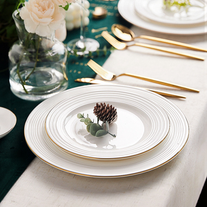 北欧骨瓷牛排餐盘刀叉套装白色盘子高级感轻奢金边仪式感西餐餐具