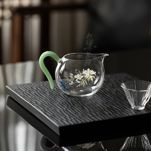 鱼戏手工贴花耐热玻璃公道杯家用透明带把绿茶公杯匀杯分茶器茶海
