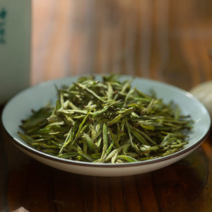 2022新茶寻茶半醉绿茶长兴特产顾渚紫笋茶春茶aa级明前茶50g罐装