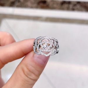 二手闲置99新伯爵经典系列山茶花戒指750白金满钻52号