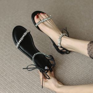 潮牌一字带真皮水钻仙女风绑带凉鞋女新款舒适平底百搭时尚罗马鞋