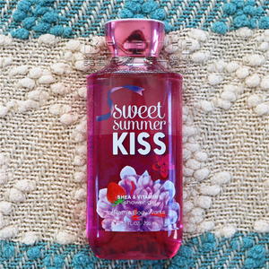 000人付款淘宝新版sweet royal水晶之密语桂芭香水沐浴露家庭装大容量