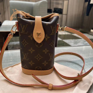 louis vuitton/路易威登女包椭圆形包身老花fold me单肩包m80874