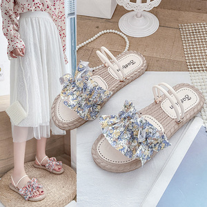 沙滩鞋女海边时尚一字