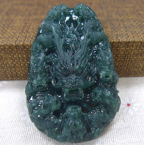 翡翠龙牌霸气精雕九龙吊坠挂件九龙护主冰糯种生肖龙腾盛世包鉴定