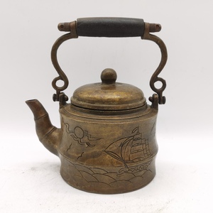 古玩铜器收藏仿古黄铜竹节提梁壶做旧手提茶壶铜壶家居办公摆件