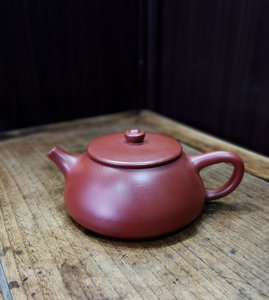 宜兴紫砂高级工艺美术师 王燕手工制陶大红袍紫砂石瓢壶  保真