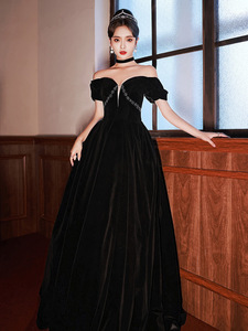 一字肩晚礼服女2022新款赫本风黑色气质年会长裙艺考主持人晚礼